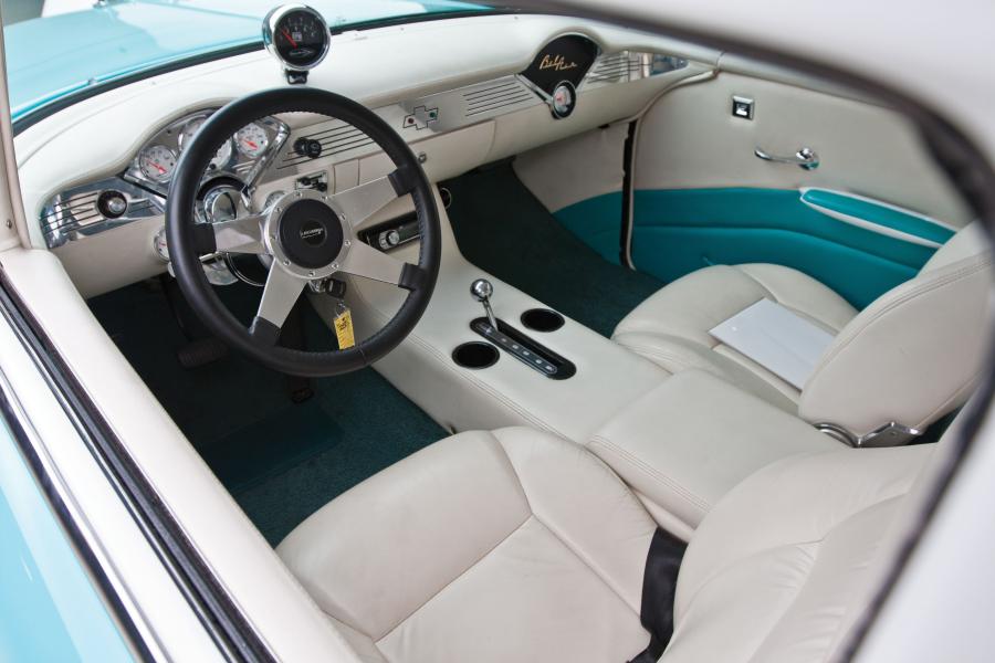  Chevrolet Two-Ten Custom 2-Door Sedan 1956 года  (фото 19 из 21)